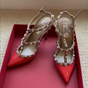 Valentino Garavani Rockstud Ankle Strap Pump